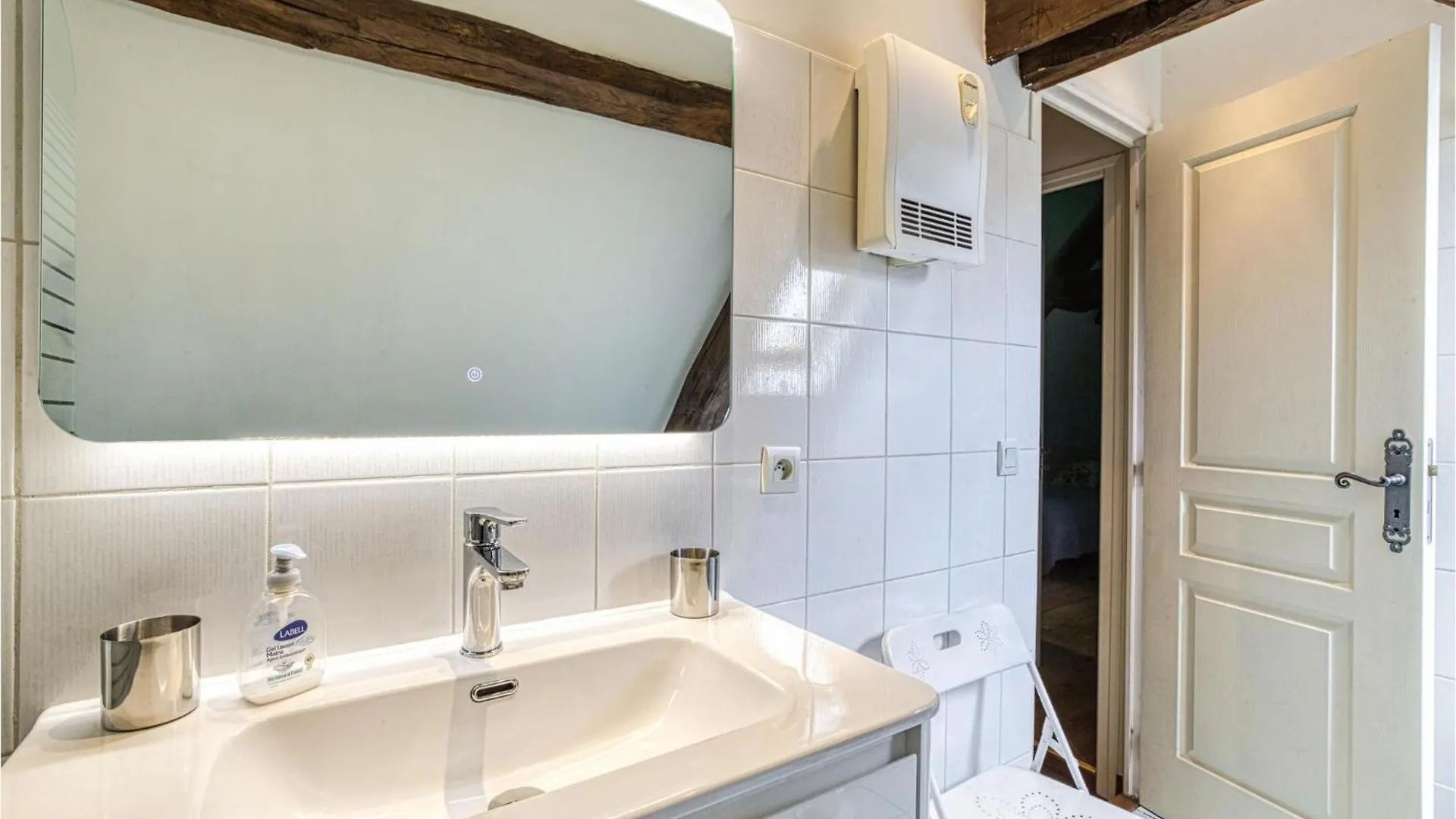 Amazing Home In Creysse With Wifi Hébergement de vacances