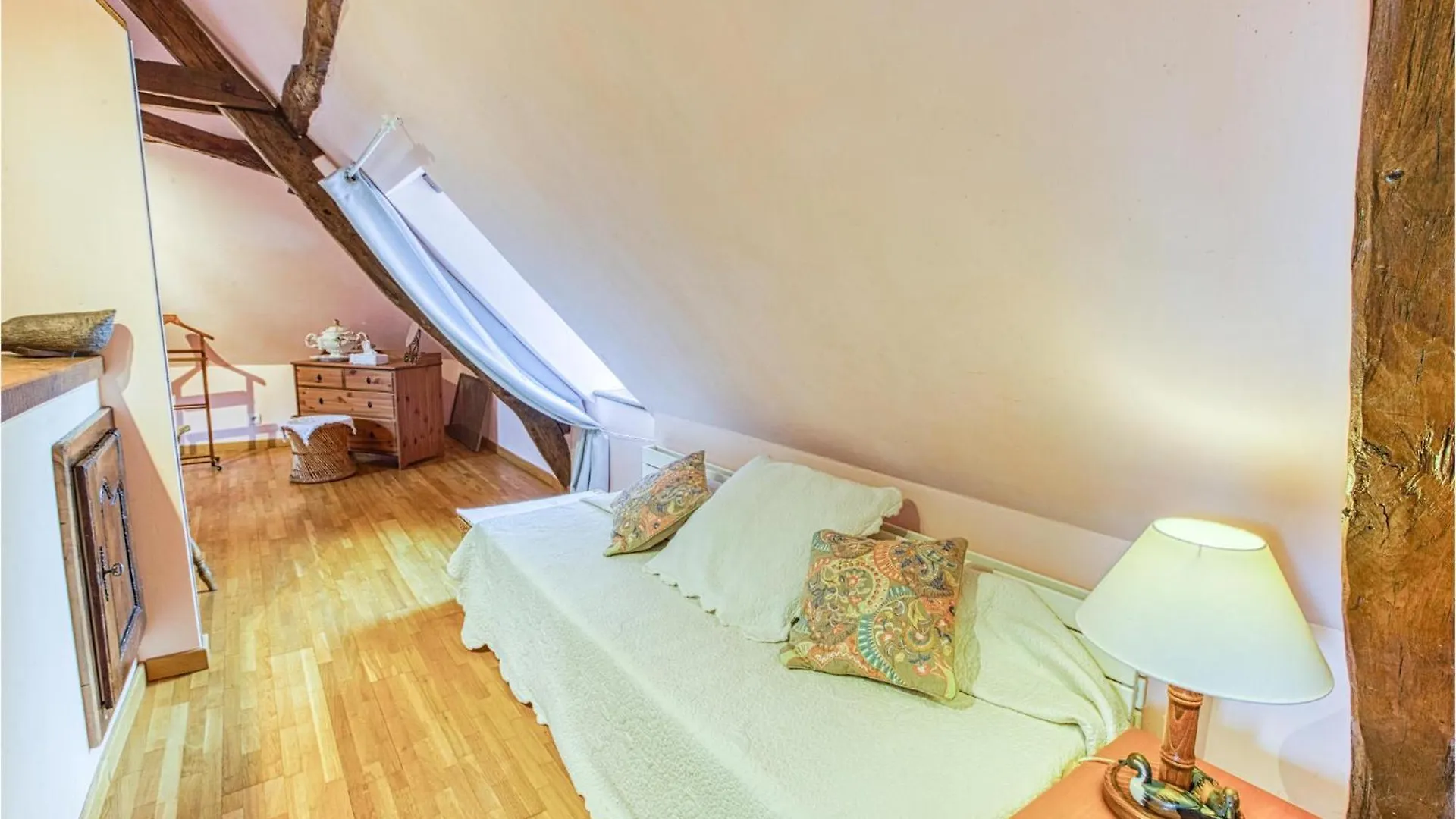 Amazing Home In Creysse With Wifi Hébergement de vacances Creysse (Lot)
